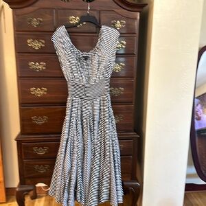 Grace Elements midi dress, sz M